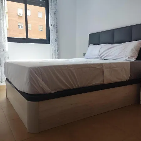 Brand New Appt Near Beach, Train And Airport Apartamento Torremolinos