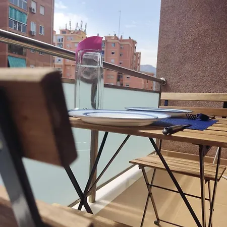 Apartamento Brand New Appt Near Beach, Train And Airport