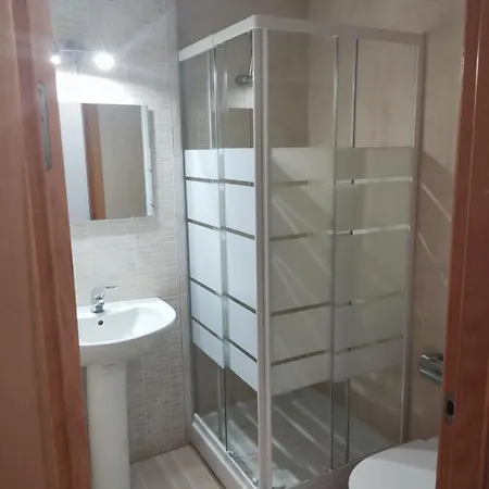 Brand New Appt Near Beach, Train And Airport Apartamento *